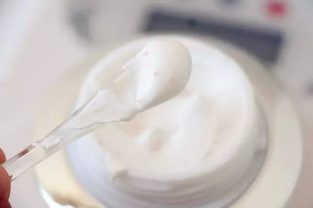 冬天用什么牌子乳液好 秋冬最适合的十款乳液面霜推荐