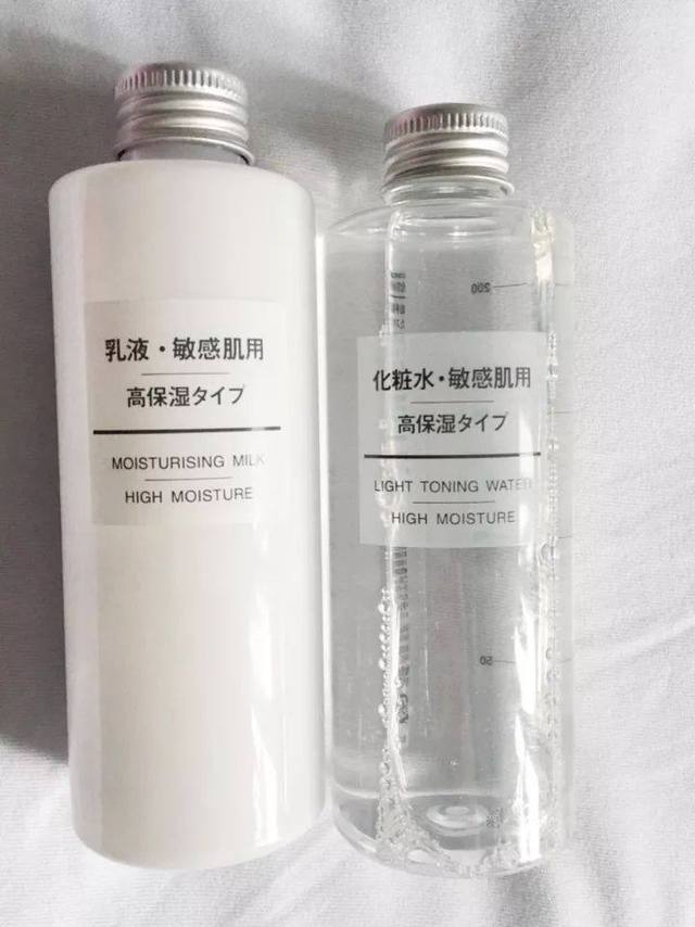 冬天起皮干燥发痒怎么办？最适合秋冬使用的水乳都在这了！