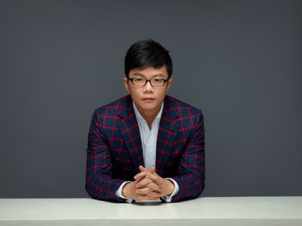 江南《龙族V》进驻平台 占据线上阅读市场