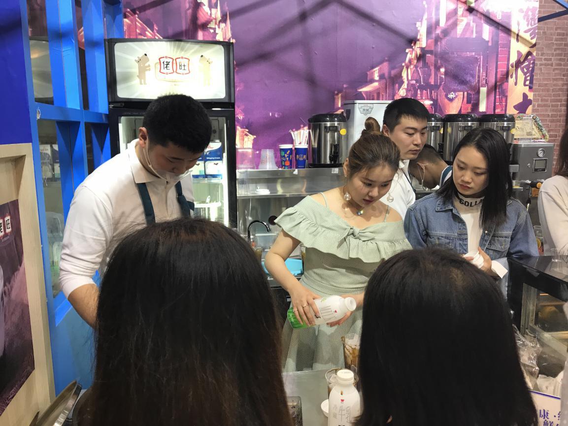 刘奕辰茉莉花姑娘武汉佬旺茶见面会
