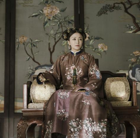 后宫吹来的“干玫瑰”风，你的新进秋冬高定色Mon Sep 03 2018 20:35:05 GMT+0800 (中国标准时间)