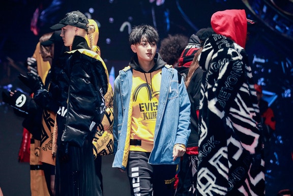日系街头潮牌EVISU2018秋冬潮流派对 代言人黄子韬亮相助阵