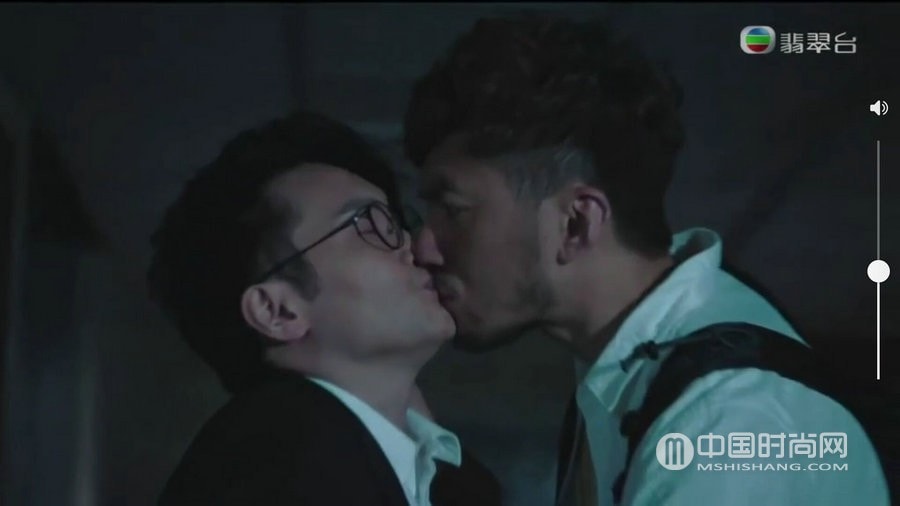 港剧栋仁的时光第3集剧情：栋仁知道自己要靠接吻续命 德琛突然失踪