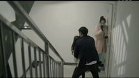 实拍男子出轨  老婆拿菜刀剁掉男子命根子  越欲爱奇艺免费看