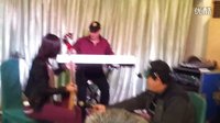 2011年10月23日，师生聚会，美女琪琪格演奏