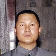史 鑫 