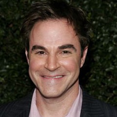 罗杰·巴特Roger Bart