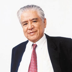 李默然
