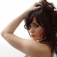Eve Myles 