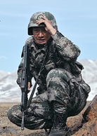 邹俊百