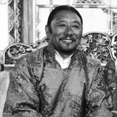 洛桑群培