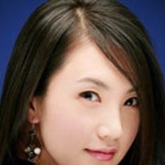 何恩静