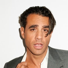 鲍比·坎纳瓦尔Bobby Cannavale