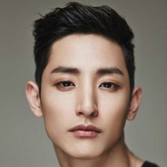 李洙赫 