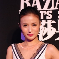 万美汐