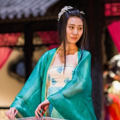 殷果儿