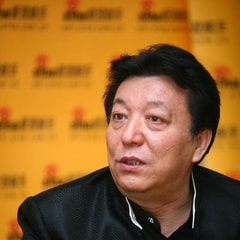 周岭 