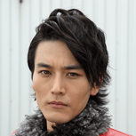 蕨野友也 