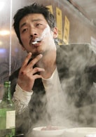 河正宇