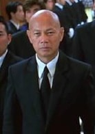 罗家英