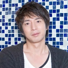 徳井义実 