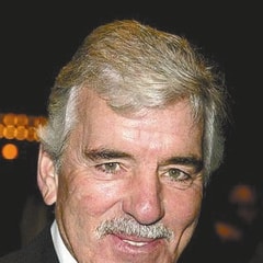 丹尼斯·法里纳Dennis Farina