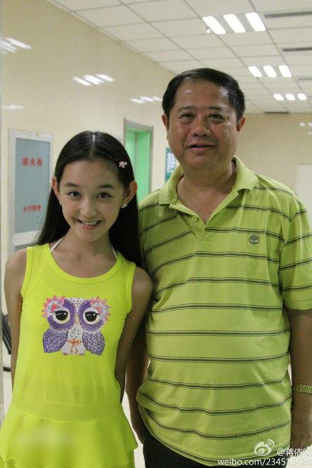 //www.mshishang.net/pics/star/pic/127db647acc84a2b25ffc2d29ddf1bda.jpg