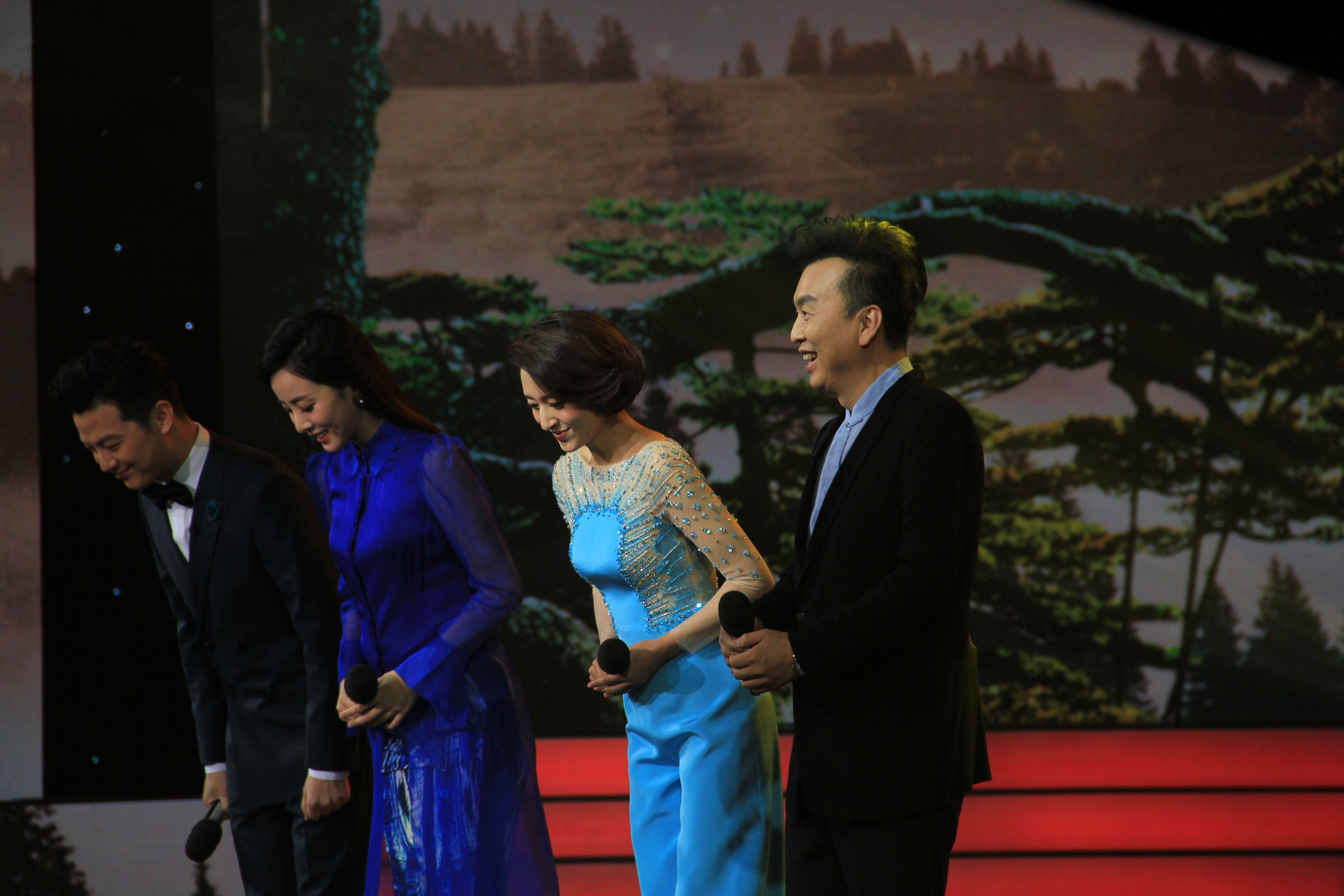 http://www.mshishang.net/pics/star/pic/14ce9df0a61ed071f775737f6642a97e.jpg