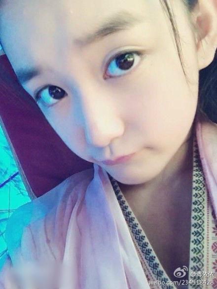 //www.mshishang.net/pics/star/pic/1570241552e0a5fc81ab51e511eef6b7.jpg
