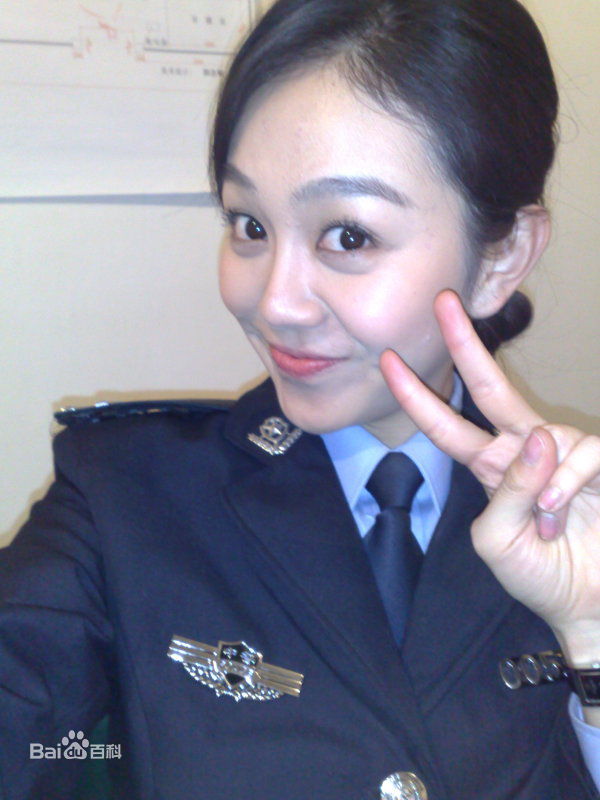//www.mshishang.net/pics/star/pic/17f48ba323fe5bb177ed4c99a7ff600d.jpg