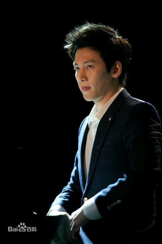 http://www.mshishang.net/pics/star/pic/1a2ce418ab9e92d4bf3290f806fb048e.jpg