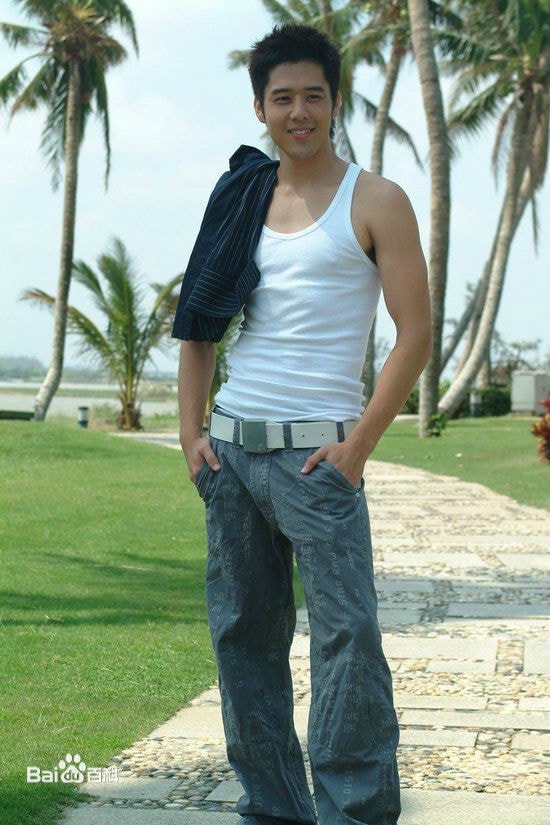 //www.mshishang.net/pics/star/pic/1a53d0dfa8d96b531b76ab447296d330.jpg