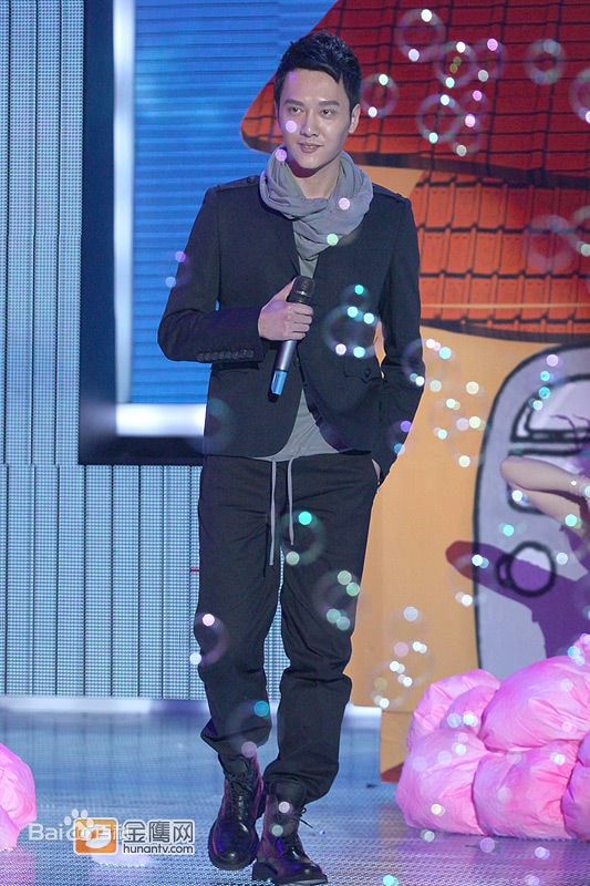 //www.mshishang.net/pics/star/pic/1bb43277e064d89bf9538e894943e76f.jpg