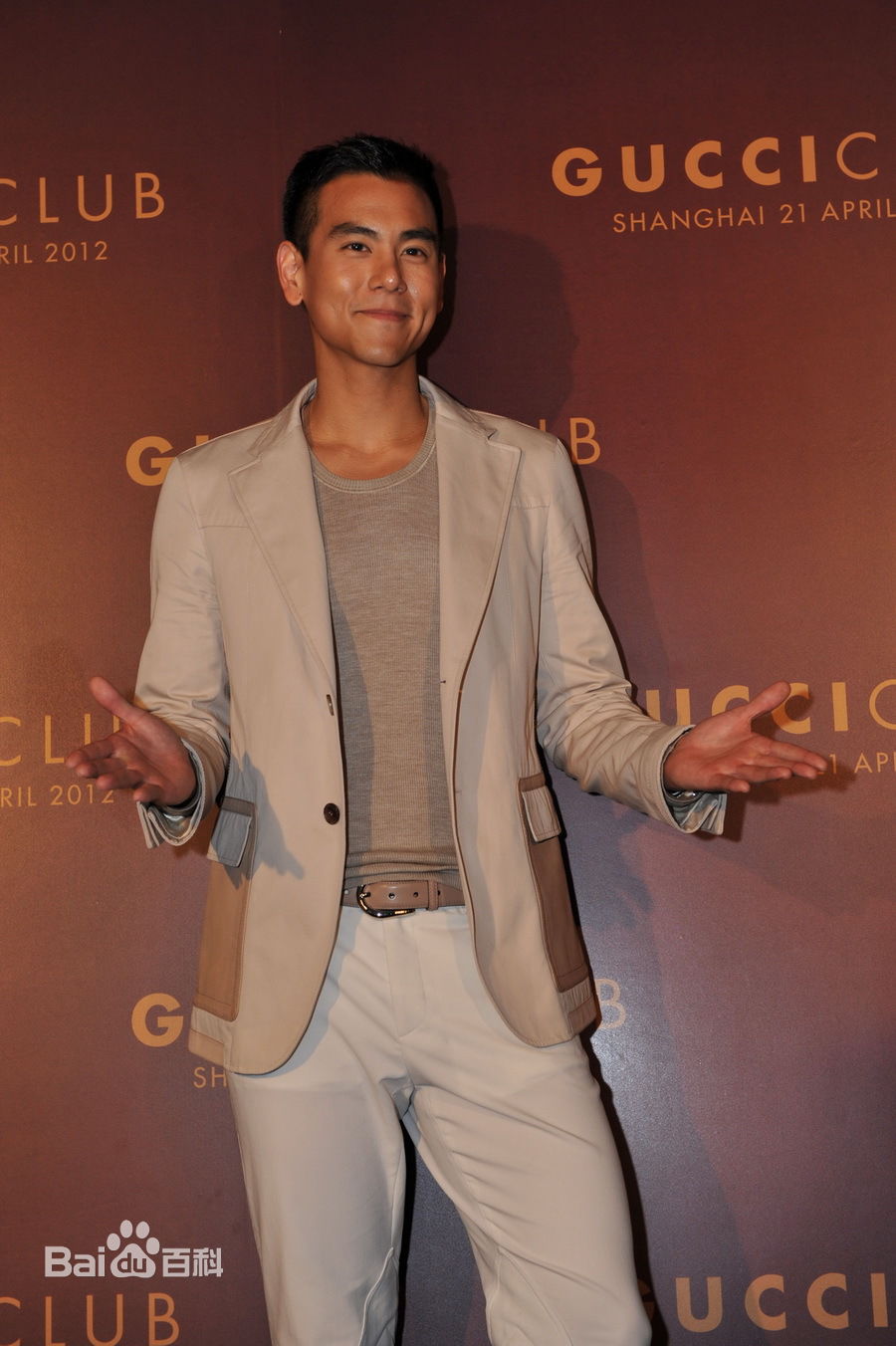 http://www.mshishang.net/pics/star/pic/1d44c6113322171bb759c701431af746.jpg
