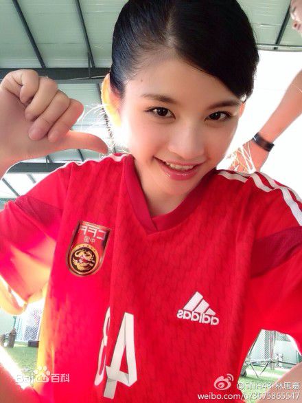 http://www.mshishang.net/pics/star/pic/1dfb5e2d30e3fa015616fbf4481095c4.jpg