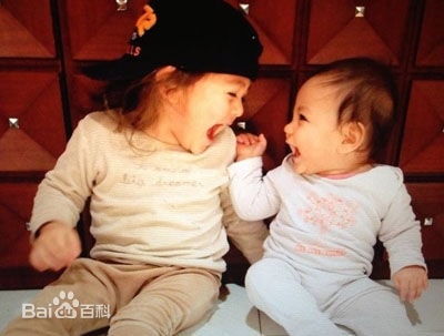 //www.mshishang.net/pics/star/pic/1e0f82ea9884d6fffa37771c3f7852aa.jpg