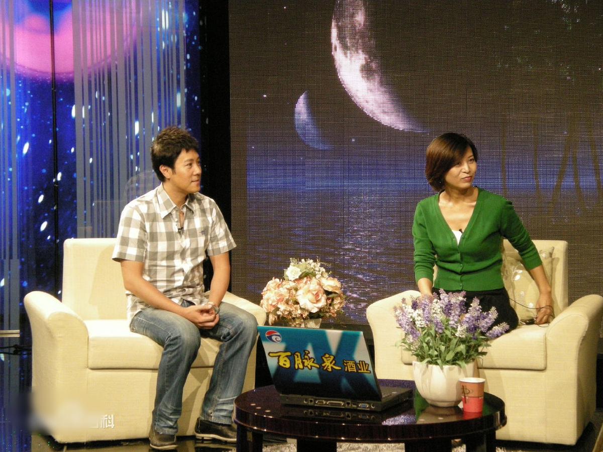 //www.mshishang.net/pics/star/pic/2d567f9beafcf387d91d80316b11396b.jpg