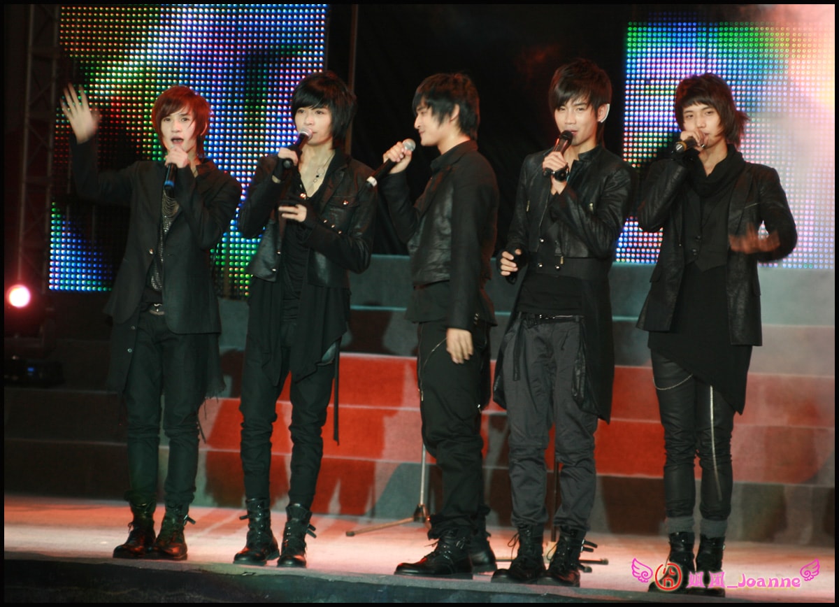 http://www.mshishang.net/pics/star/pic/33e0/d9031895f6a7b8b2a5c1df3ea96a.jpg