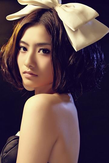 //www.mshishang.net/pics/star/pic/35b7174b6848525e18959d7e4c041538.jpg