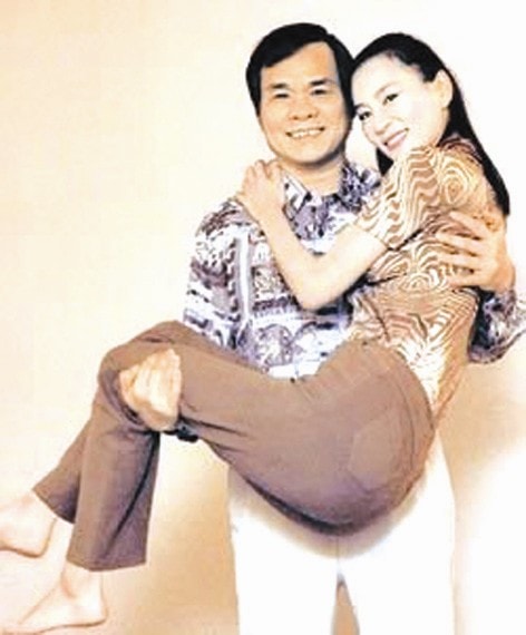 //www.mshishang.net/pics/star/pic/36d2c1a649ea2bc04f41fdaff442c27a.jpg