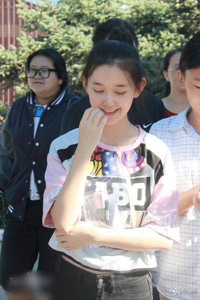 http://www.mshishang.net/pics/star/pic/3db4cbacec31c892290d3f37c422d912.jpg
