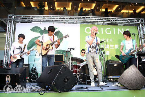 http://www.mshishang.net/pics/star/pic/42634f99714b11c367e4587a1b6dcd2c.jpg