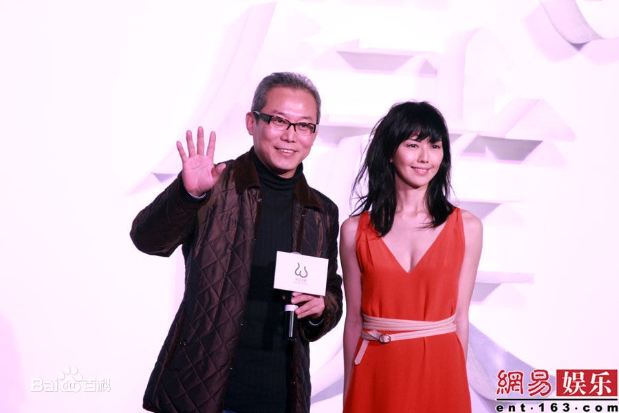 //www.mshishang.net/pics/star/pic/5c9a3d4c394d4207597f5a32bc73a866.jpg