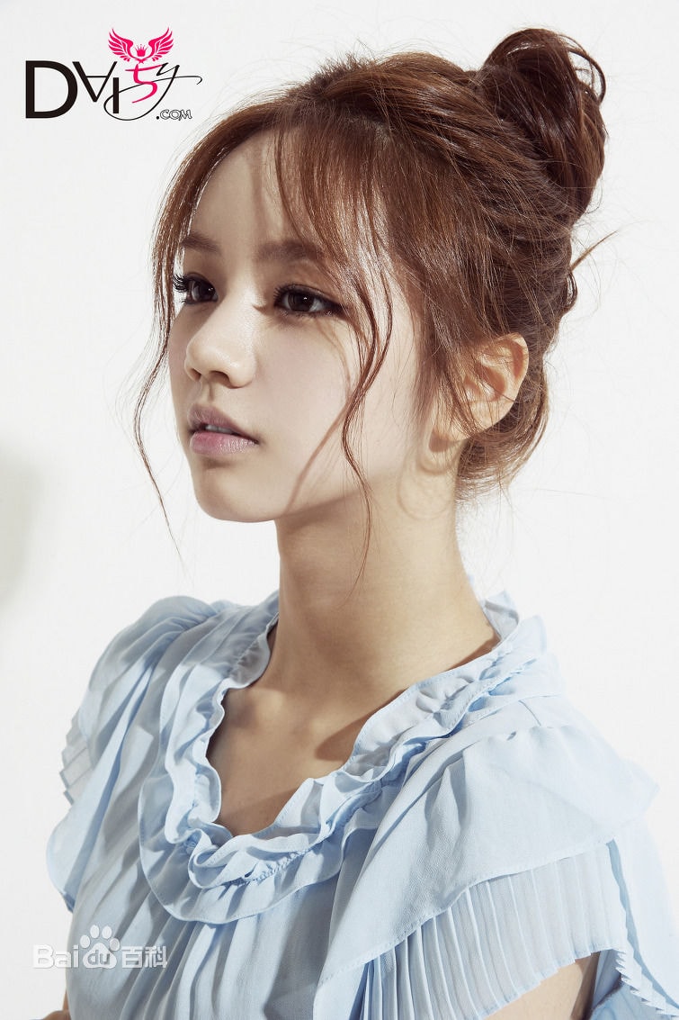 //www.mshishang.net/pics/star/pic/5cf741b7759e33ade2bf3d65cedc7896.jpg