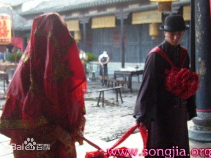//www.mshishang.net/pics/star/pic/5e1be5920b93a8c1470cceacf7a6a9a7.jpg