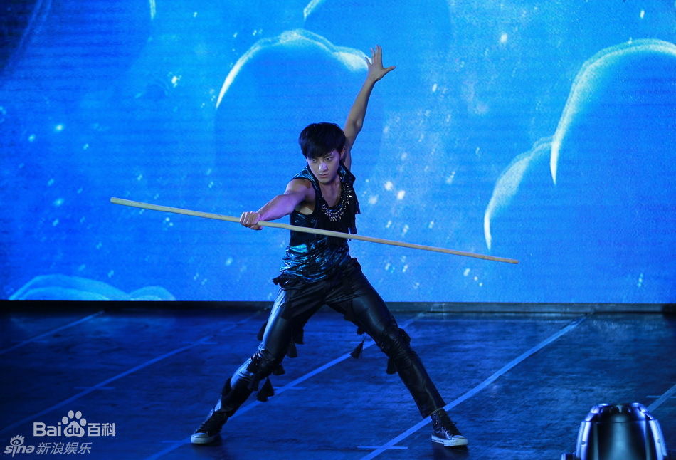 http://www.mshishang.net/pics/star/pic/5f8f83f4ee238155e0132fbc763b391a.jpg