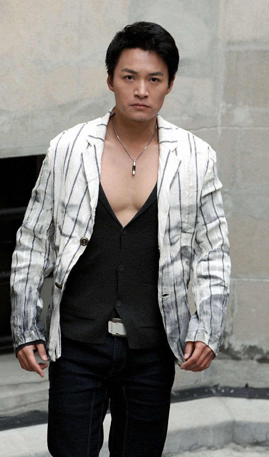 http://www.mshishang.net/pics/star/pic/6885a8587f0eadf250dbefd036bf3ef2.jpg