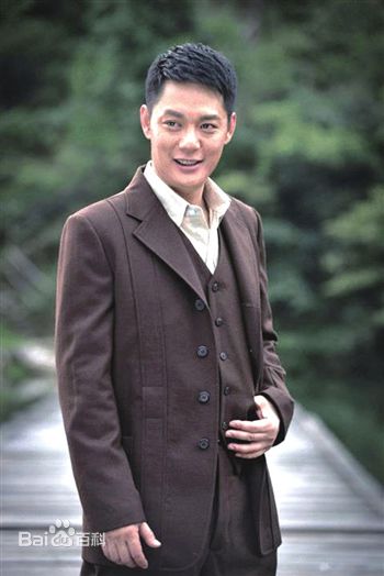 //www.mshishang.net/pics/star/pic/6a111710881a14f93768939db66183ba.jpg