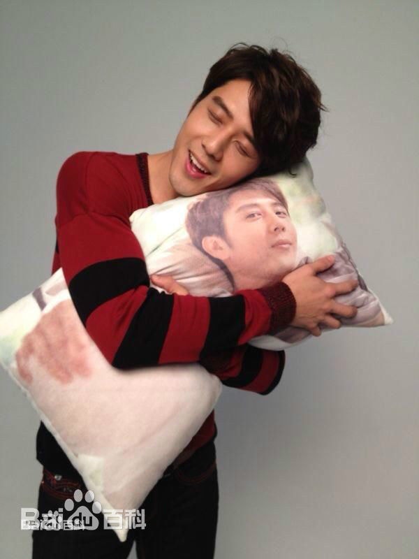 http://www.mshishang.net/pics/star/pic/6a97c144cbdfb7e88922d0b0e7db8f35.jpg