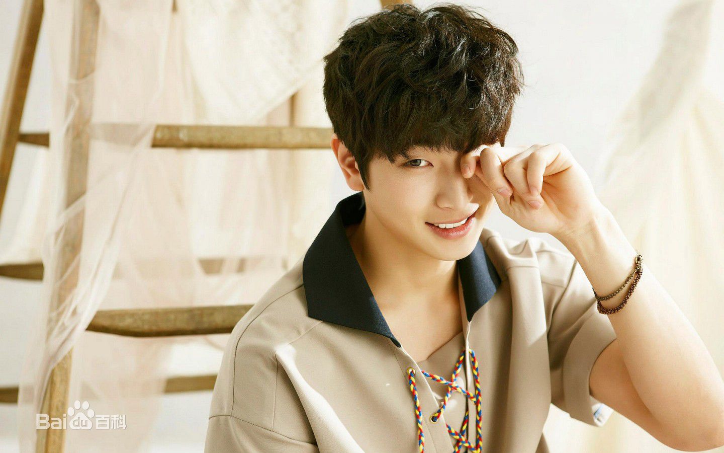 http://www.mshishang.net/pics/star/pic/72977b23ebc49668cb9996c2011dc997.jpg
